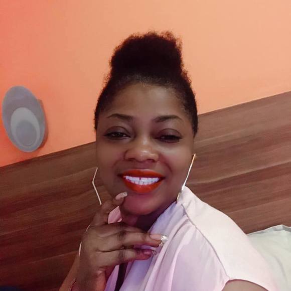 Meet your Posher, Gladys - Picture 1 of 1